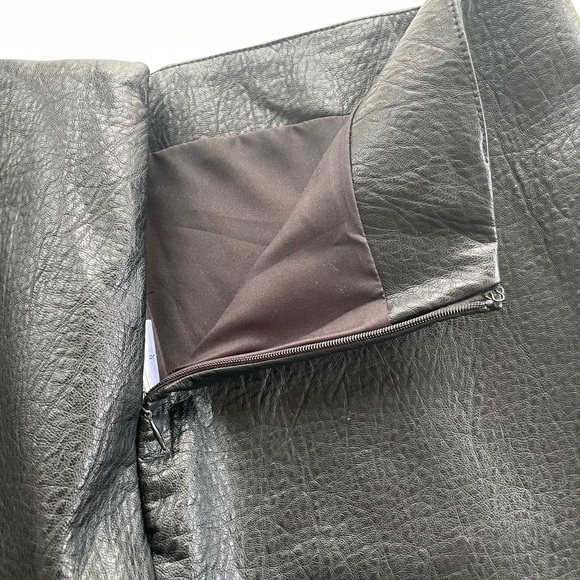 Mini Pencil Skirt Old Navy Heritage Faux Leather Size Large - Picture 3 of 9